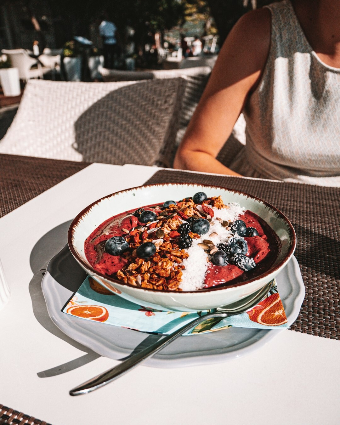 smoothie bowl with granola